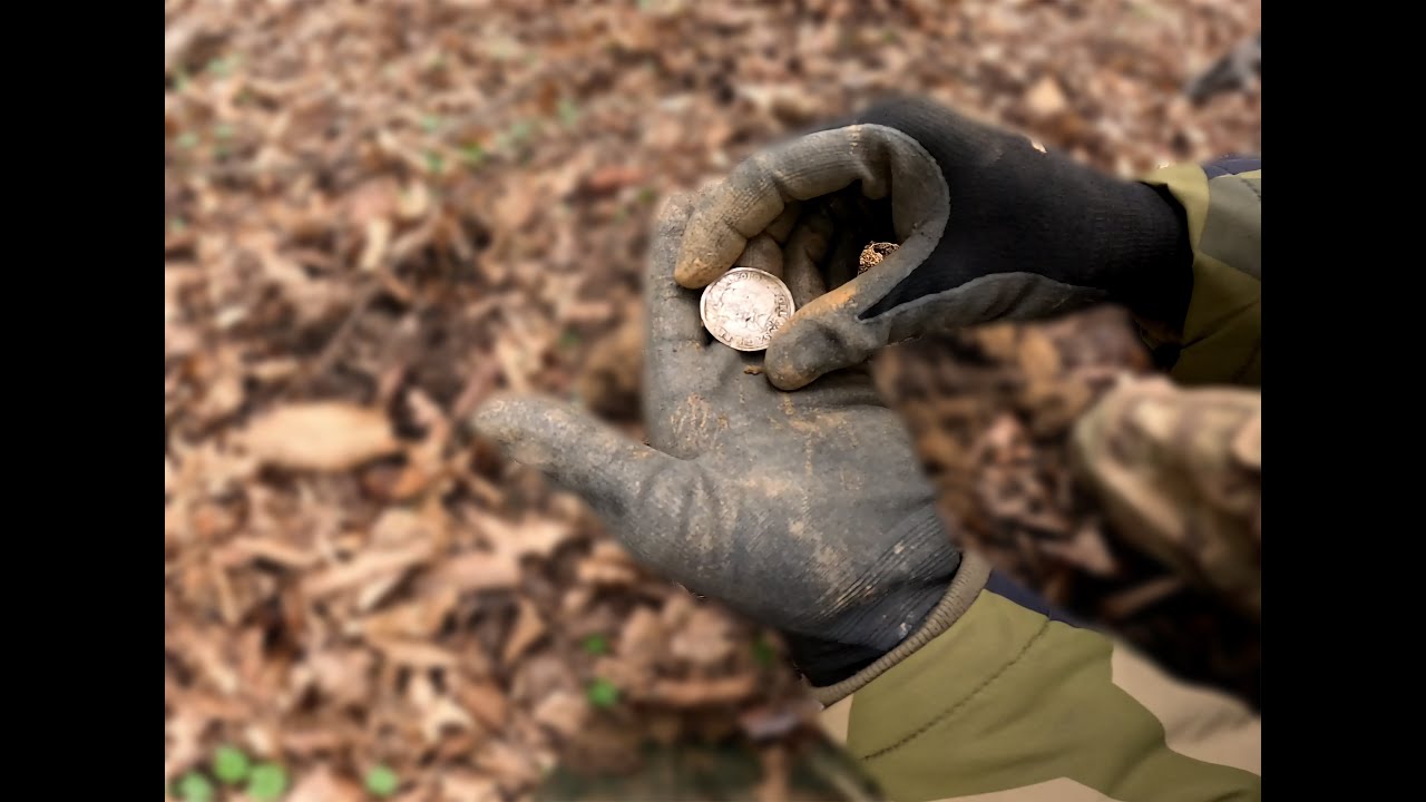Sondeln mit 339 Jahre alter Silbermünze und Panzerprojektil!
