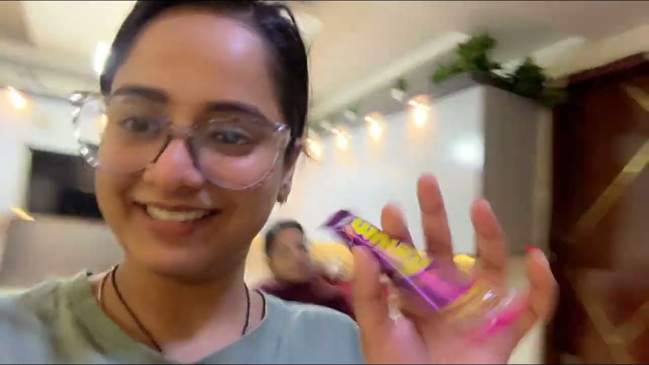 Meri Sasu Mummy ne Holi ke naam ki chocolate bheji 🥹🍫💖 | Sasural ka pyaar alag hi hota hai