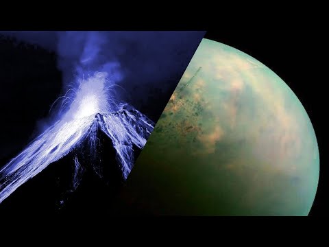 DES VOLCANS AVEC DE LA LAVE GLACÉE SUR LA LUNE TITAN