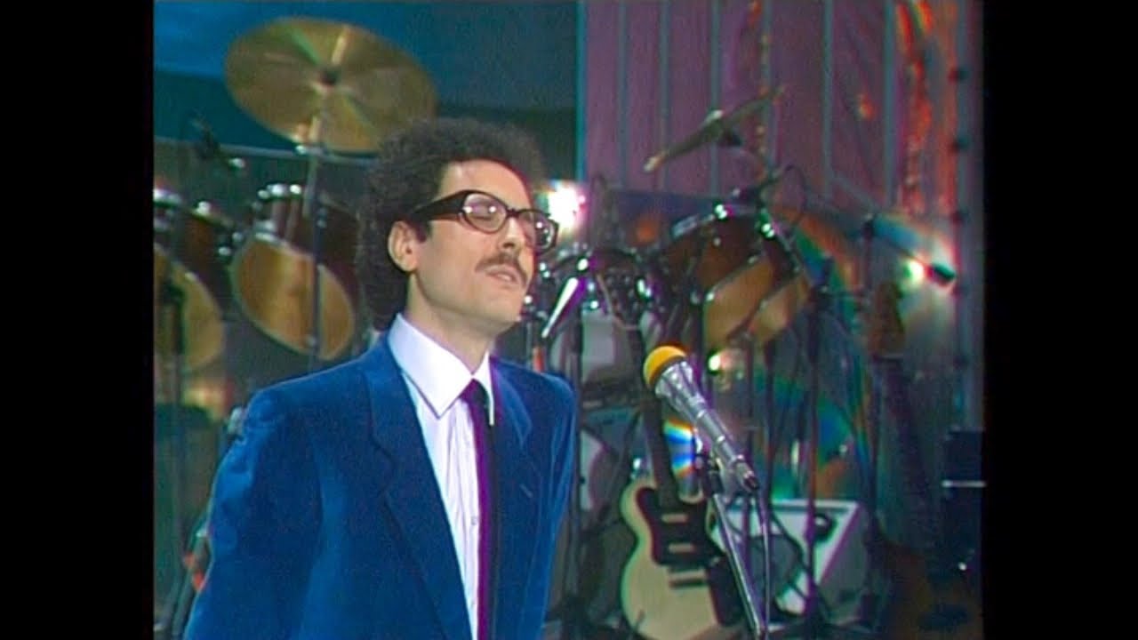 Watch Eduardo De Crescenzo - Ancora (Sanremo 1981 - 1a serata - 05.02.81) - live on YouTube Watch Eduardo De Crescenzo - Ancora (Sanremo 1981 - 1a serata - 05.02.81) - live on YouTube