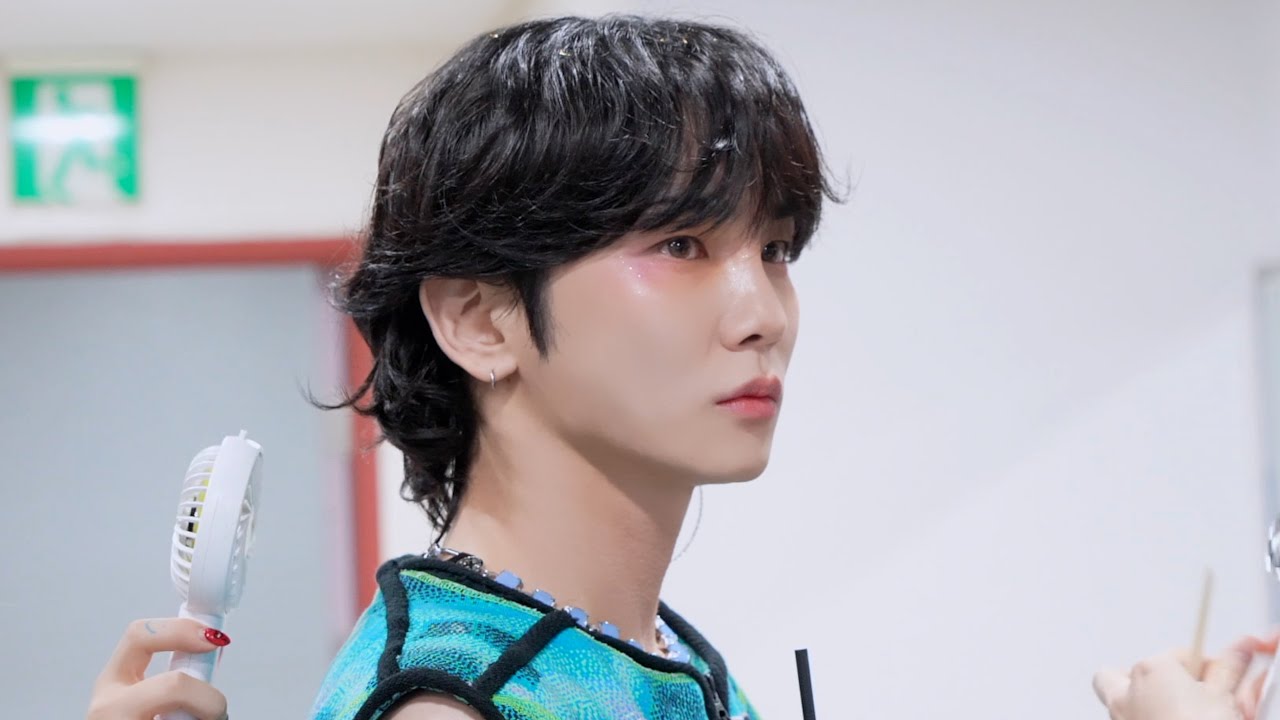 창섭 : 1위 축하해요🥳 오늘 기범이 (  )스 화이팅!👊 | ‘Pleasure Shop’ 음악방송 비하인드 | KEY 키