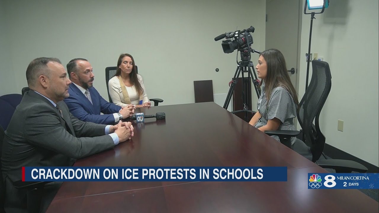Crackdown on ICE protests in Florida schools - YouTube