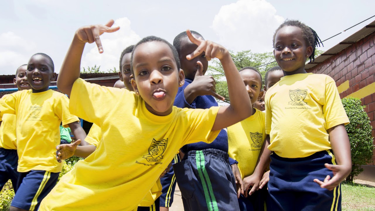 UBUYOBOZI BWITE BWA LETA N'ABABYEYI BARAVUGA IMYATO AIA KUBERA UBUREZI BW'UKURI