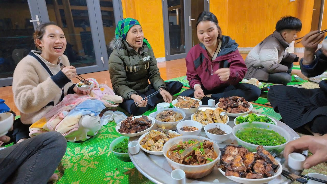 NHÀ KHÁNH Lâu Không Lên Ngoại Được Các Bác Quý Mời Sang Nhà Chơi , Thiết Đãi Mâm Cơm Toàn Món Ngon