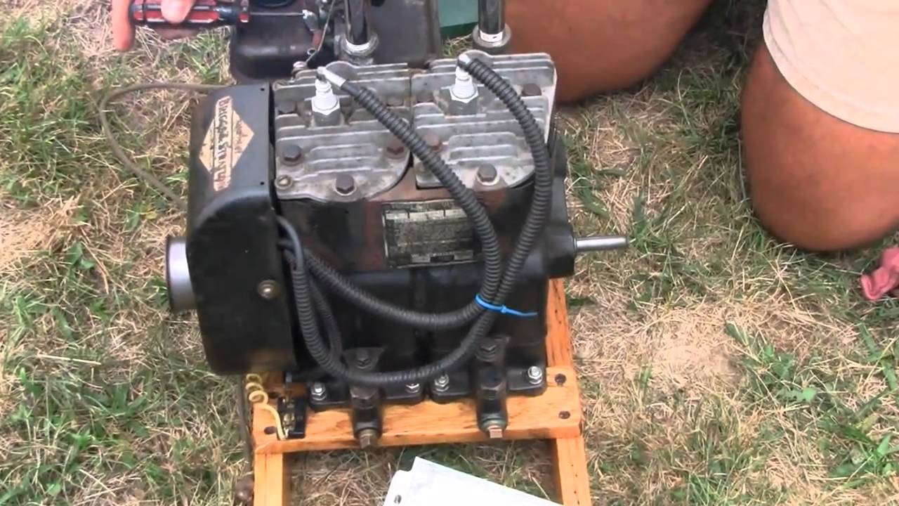 HOMEMADE TWIN CYLINDER BRIGGS & STRATTON ENGINE - YouTube