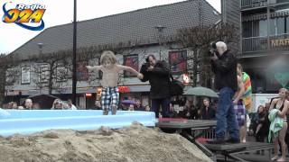 Radio 024 Nieuwjaarsduik Wijchen 01-01-2012