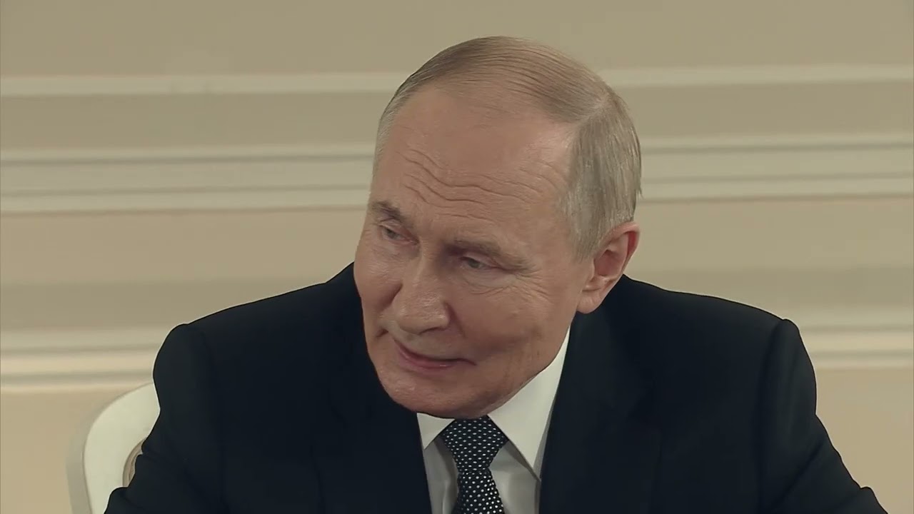 Meeting with heads of international news agencies