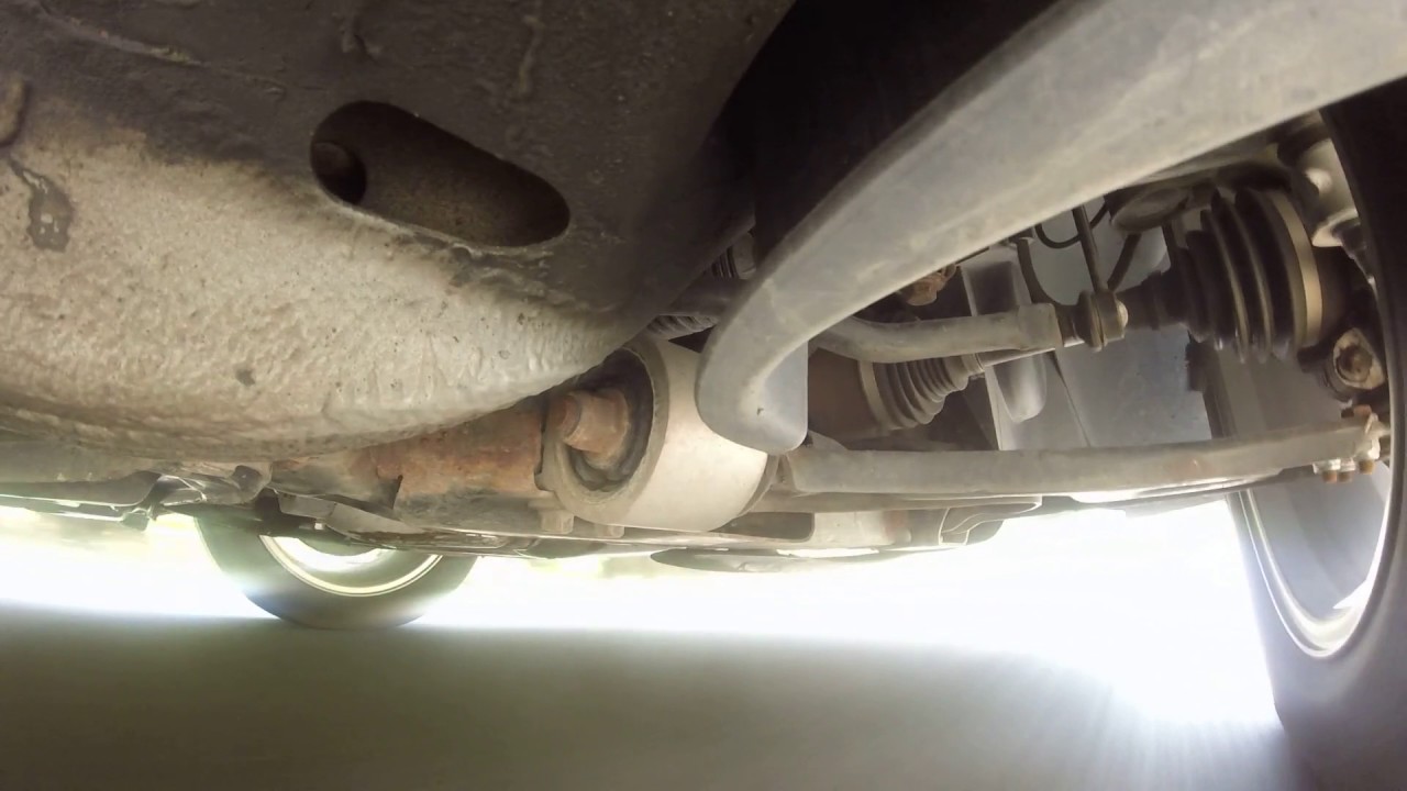 Loose sway bar end link on 2009 SAAB 95 YouTube