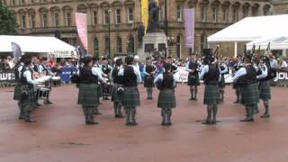 Piping Live! - 78th Highlanders Pipe Band warm up