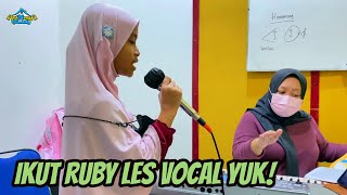 Temenin Ruby Les Vokal Yuk!