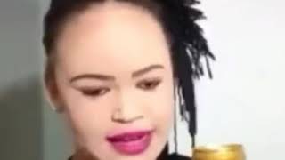 Bianca Alves Tomando Uma Cerveja De Leve