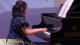 Elisa Bi̇rgi̇n - Rönesans Müzik Akademisi