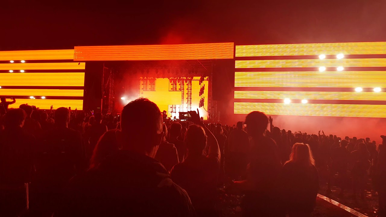 Martin garrix creamfields 2017