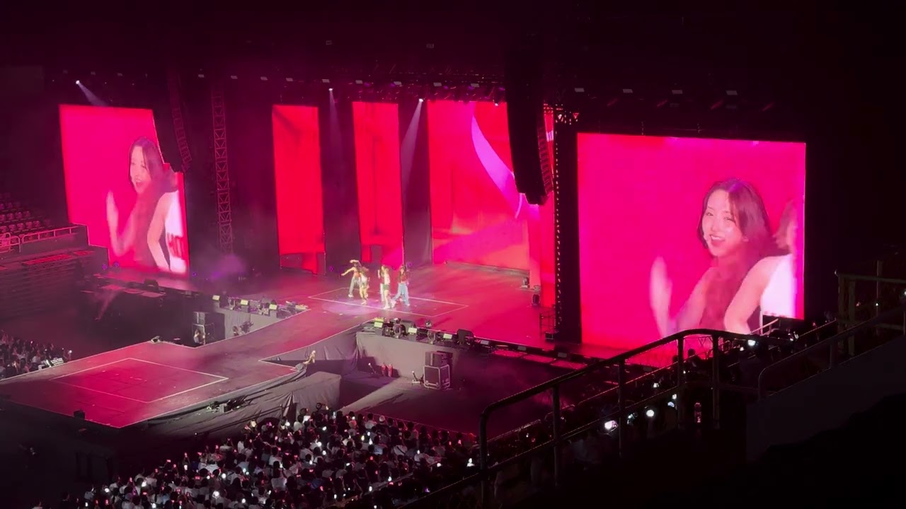 NMIXX 2ND FAN CONCERT NMIXX CHANGE UP: NMIXX LAB IN TAIPEI 15