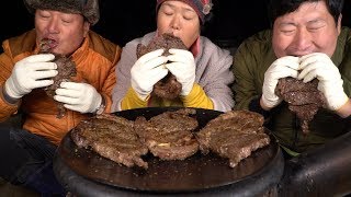 Heungsam cooks for parents~ [[Hanwoo sirloin steak]] - Mukbang eating show