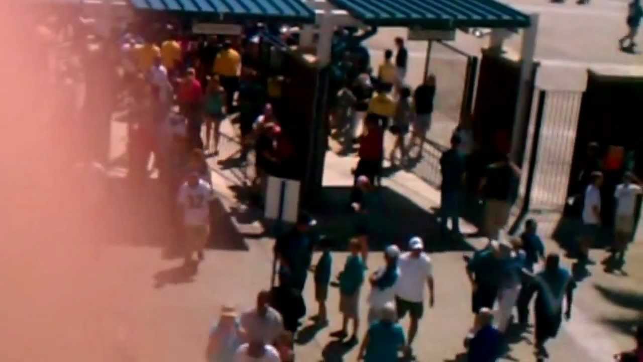 TSA PAT DOWN AT NFL FOOTBALL GAME live feed.avi - YouTube.mp4