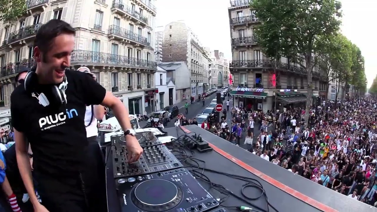 DJ ZEBRA - Joey Starr Wars (Techno Parade, Paris 2009)