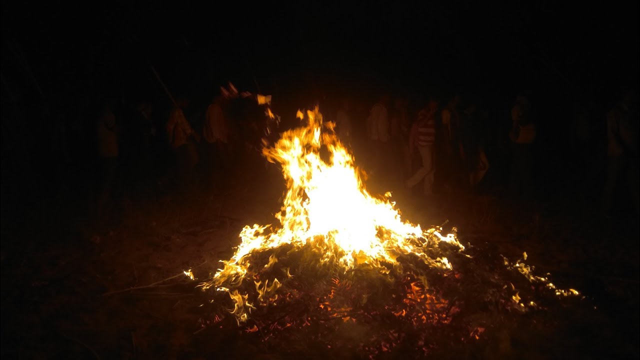 आग लगते-लगते बच गए।। होलिका दहन के दौरान बड़ी दुर्घटना होते टली।। Accident During Holika Burning||