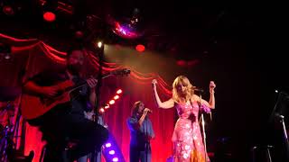 Kylie Minogue, Slow,  Live in New York, Bowery Ballroom