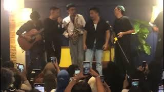 Sal Priadi - Serta Mulia [feat. Bilal Indrajaya, Pamungkas, etc.] (Live at Little League 6/4/2023)
