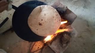 Roti Desi Village hot Vlog Ghar main Sada Style Rizwan Asad vlogs eint ka Chulha Pakistan Punjab