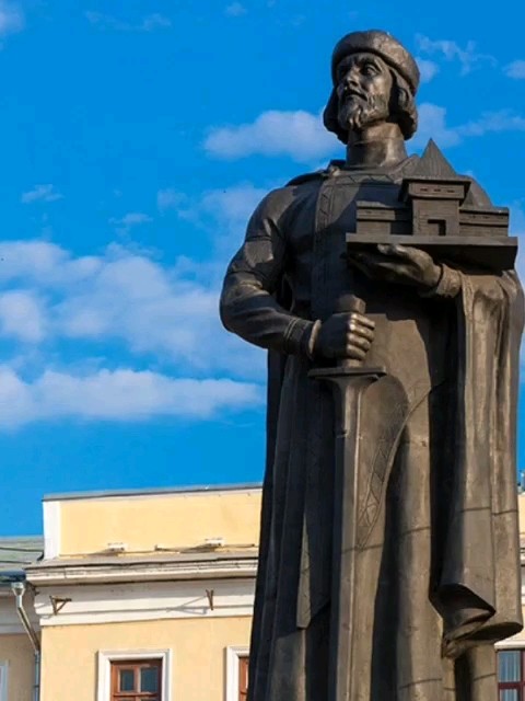 Памятник Ярославу Мудрому. О.К. Комов. Ярославль, 1993 г. - YouTube