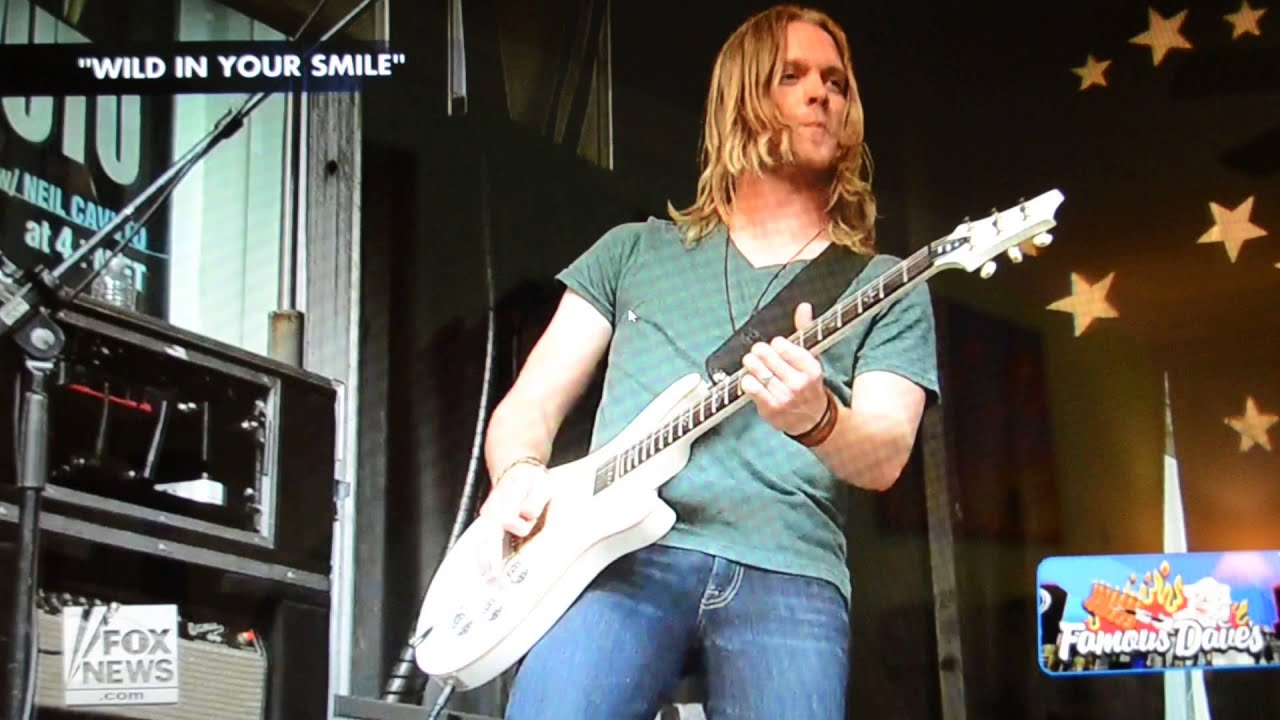 Dustin Lynch Wild In Your Smile Dustin Lynch Wild in your Smile - YouTube