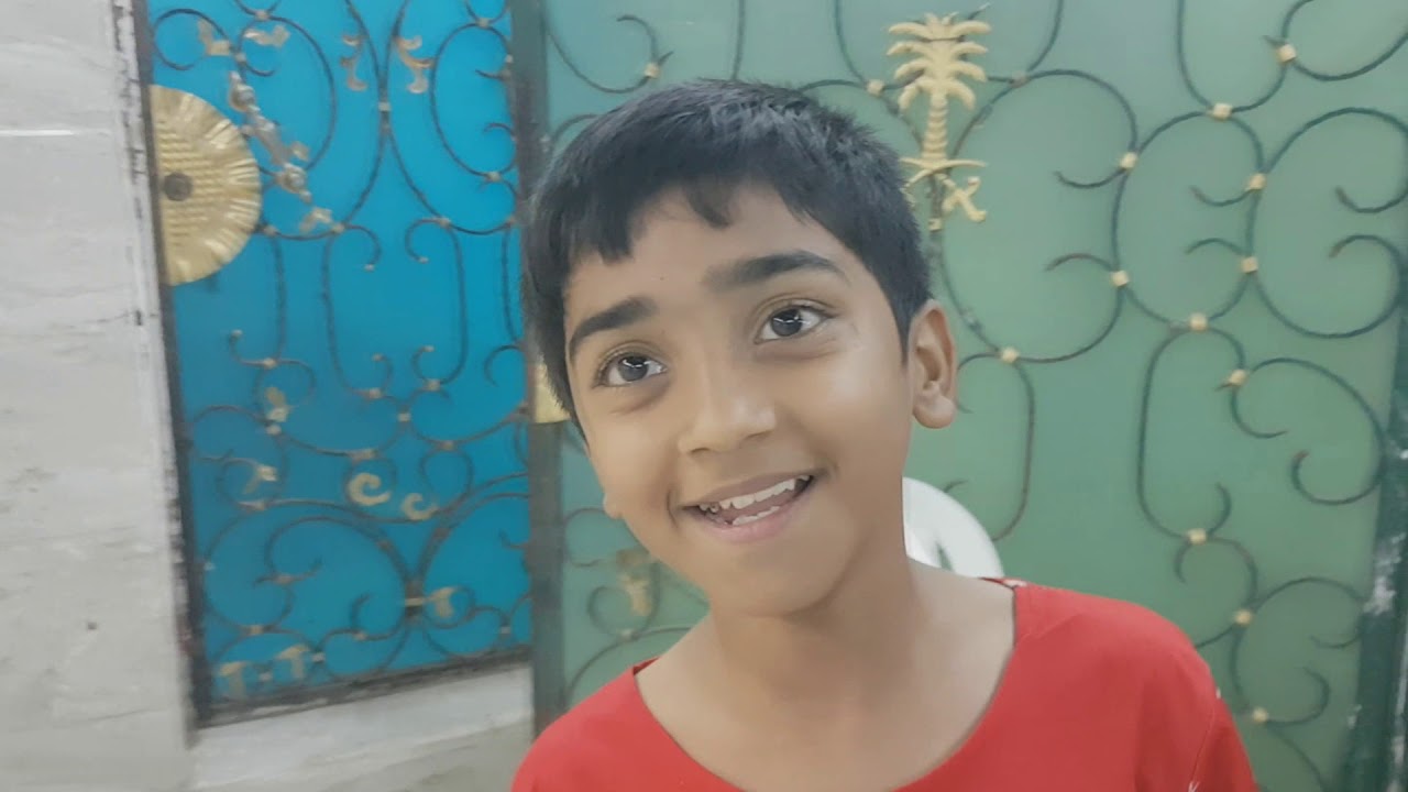 حياة الناس / الملابس المستعملة