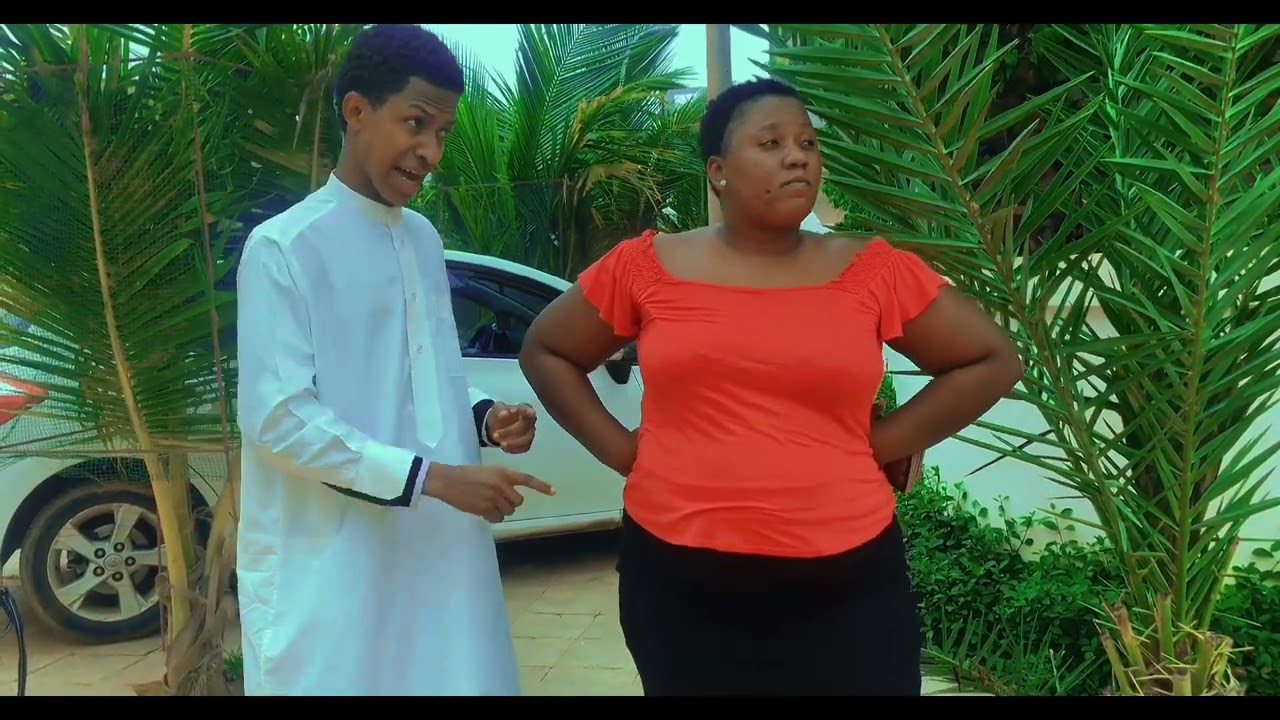 Kikalla Masson femme sénégalaise et dollar Sanka #commedie_guineene