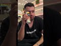 Probando el jugo del valle Turco, muy diferente al colombiano. #viajes #probandoproductos #colombia