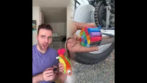 Make that sound effect (with paigezilba) Scott Frenzel #voiceacting #funny