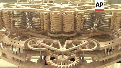 Student designs clock that writes the time every minute