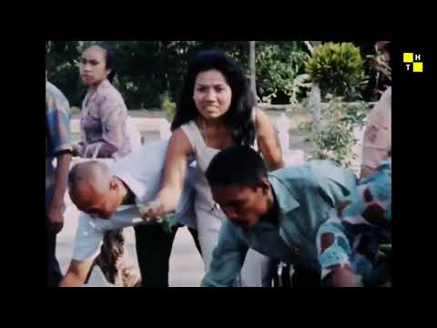 [Arsip Video] Prosesi Pemakaman Sukarno (1970) *Sukarno wafat 21 Juni 1970 dalam status sebagai tahanan politik dan tidak dimakamkan sesuai wasiatnya.