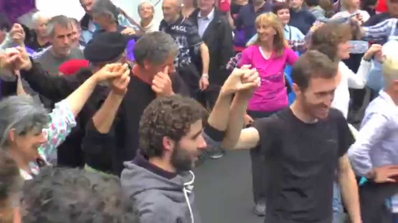 Baile de LA ERA Músicos y dantzaris todos navarros