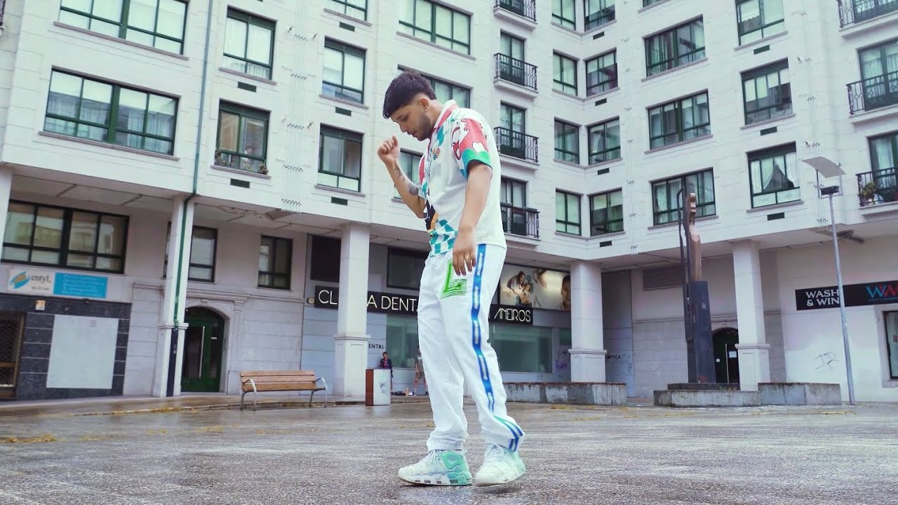 Young RZ - Capito (Clip Official) adlı videoyu YouTube'da izle Young RZ - Capito (Clip Official) adlı videoyu YouTube'da izle