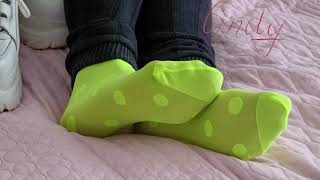 My yellow Neon Favorites in weißen Buffalo Clogs