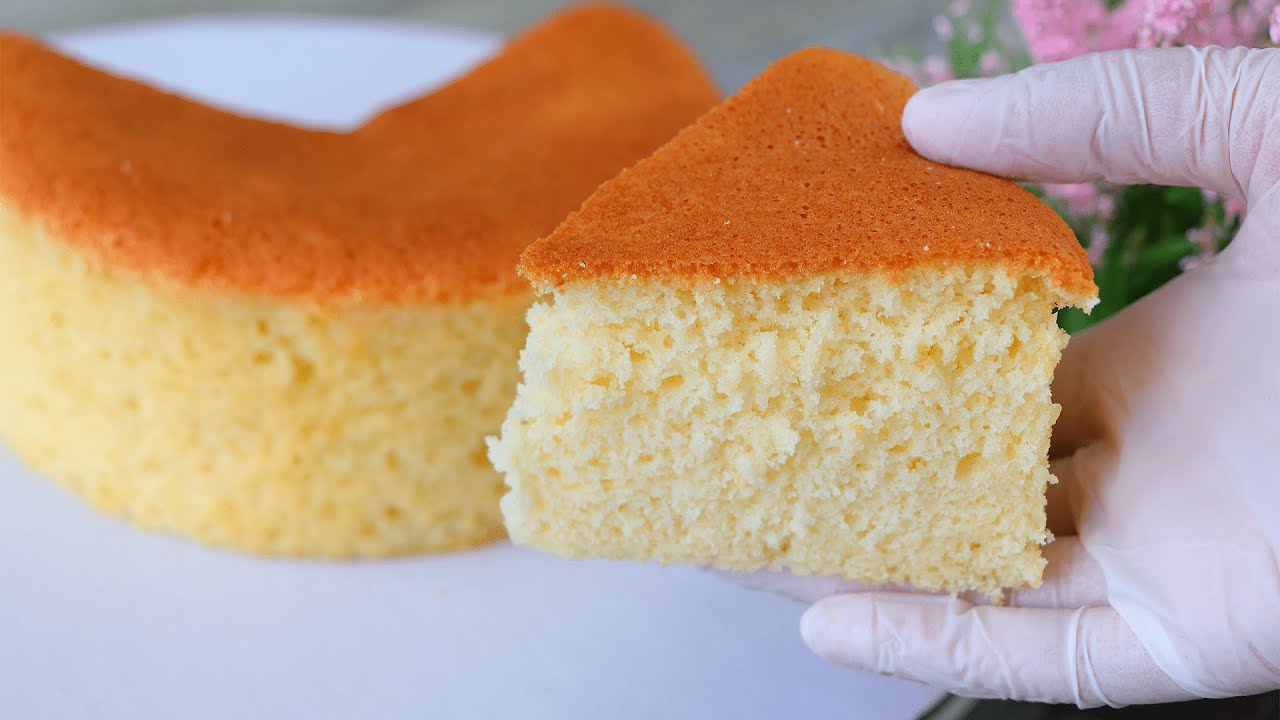 من منكم جرب كيك بدون زيت ولابكنج بودر👌بثلاث مكونات فقط هش وطعم جداا لذييذ ومميز