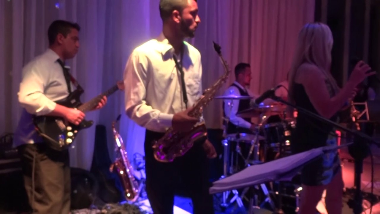 Banda Magnos : Espaço Villa Sansu. Bloco de Funk