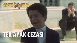 Hababam Sınıfı Uyanıyor - Tek Ayak Cezası Resimi