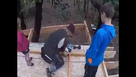 Time Lapse of Building a Treehouse