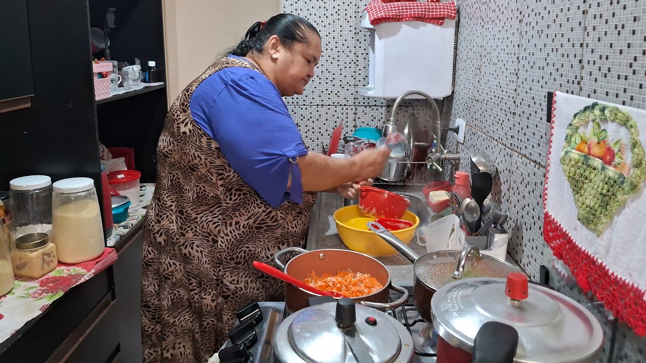 Feliz ☺️ voltando a cuidar da casa e fazendo almoço.