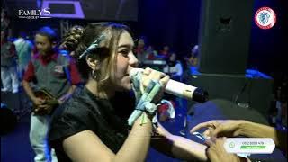 Elsa Safitri - Secangkir Madu Merah Live Cover Edisi Bakti Jaya | Iwan Familys