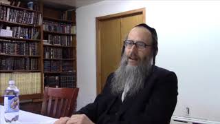 What are Neturei Karta clothing and hair customs?