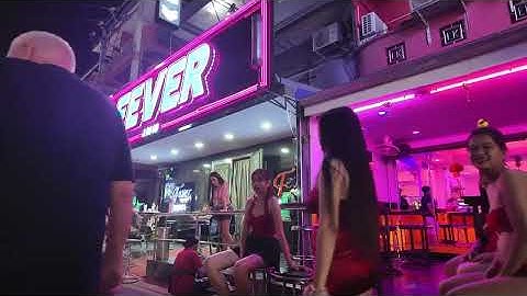 Hottest Streets, Coolest Vibes 🌴🔥  Soi Buakhao Pattaya 2025 Nightlife Walk in 4K