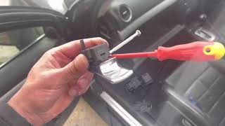 Audi A4 & Seat Exeo Glove Box Access & Removal & Handle Replacement