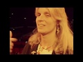 Capture de la vidéo Wings Over Wembley 1976 Mini Documentary