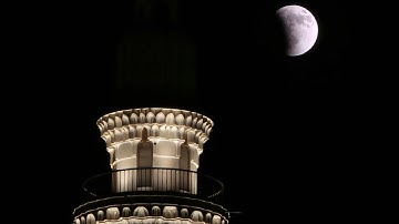 📖 تلاوة مؤثرة لسورة الفرقان من صلاة الخسوف  | بصوت الشيخ عبدالله القرافي من المسجد النبوي الشريف