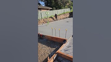 stripping formwork after concrete pour