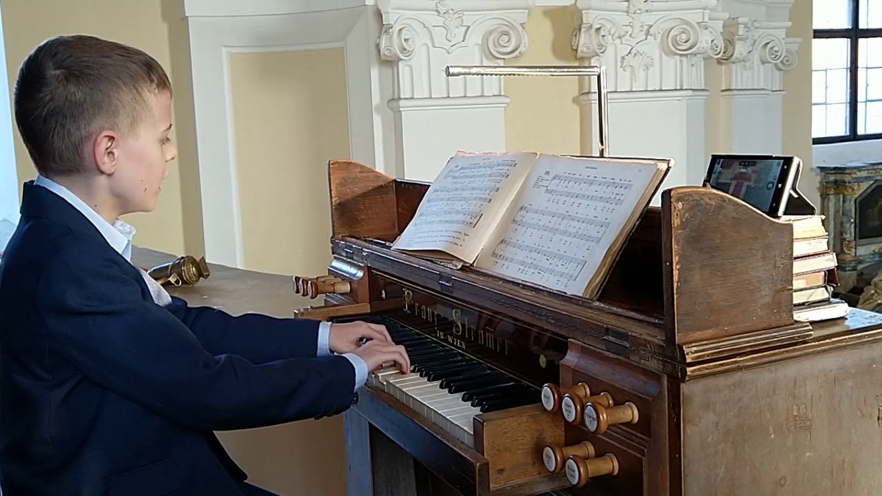 Ó áldott Szűzanya