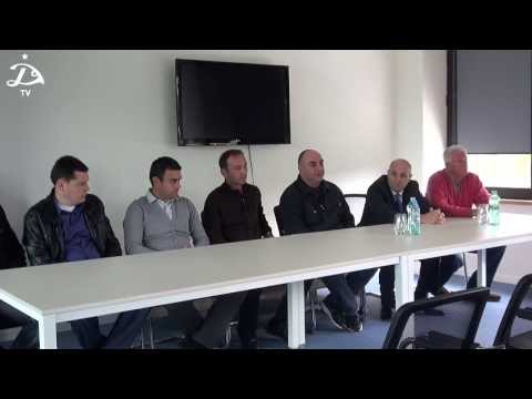 მწვრთნელების წარდგენა